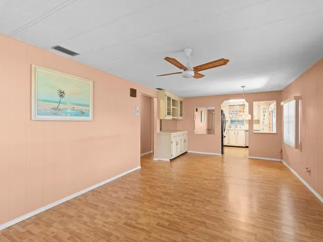  Residence photo 20