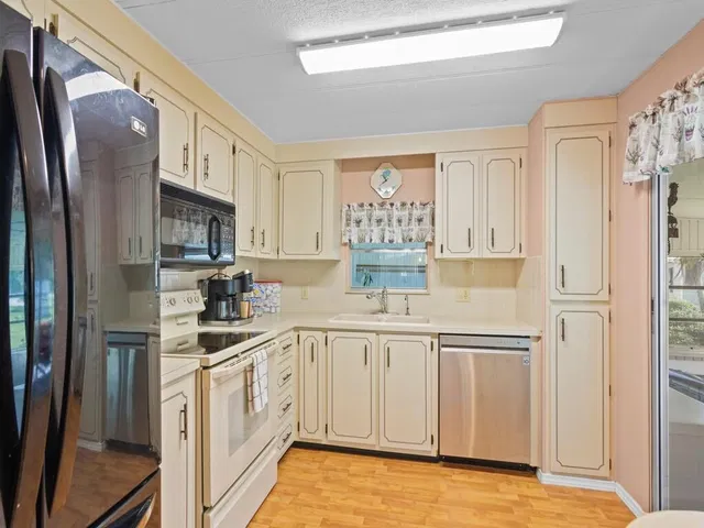  Residence photo 23