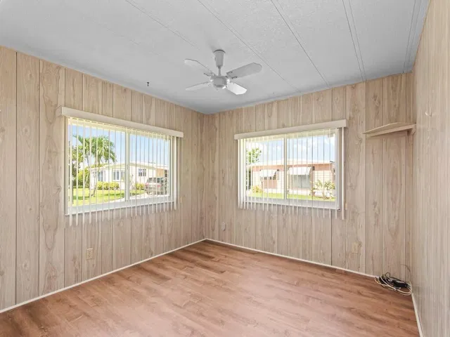  Residence photo 29