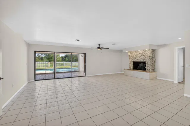  Residence photo 5