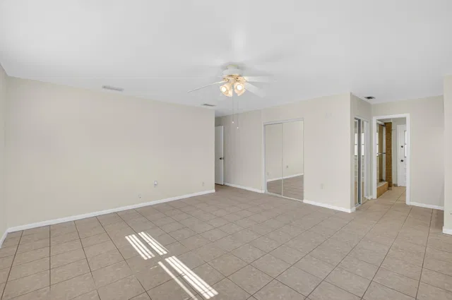  Residence photo 19