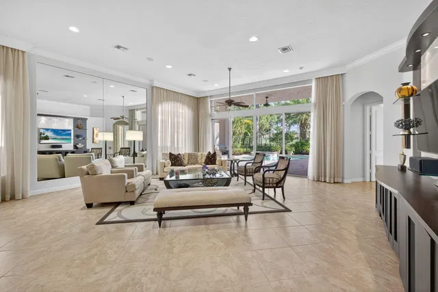 Mirasol Country Club Residence photo 17