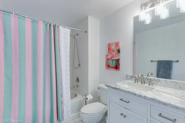 The Strand Unit 1008 photo 12
