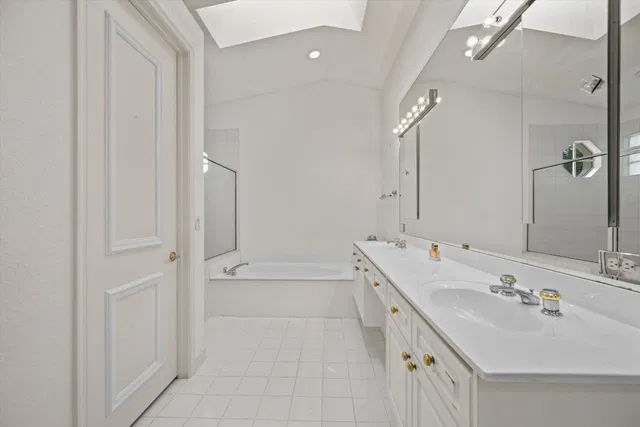  Residence photo 20
