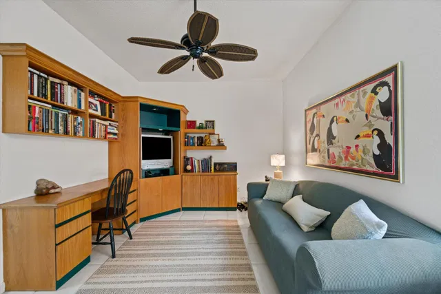  Residence photo 24