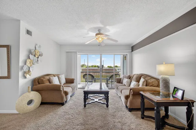  Unit 211 photo 7