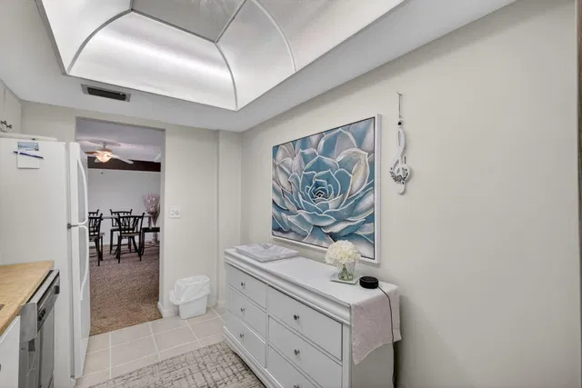  Unit 211 photo 13