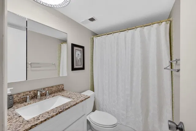  Unit 211 photo 24