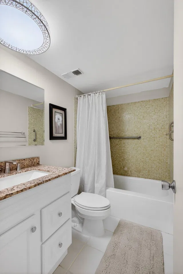  Unit 211 photo 27
