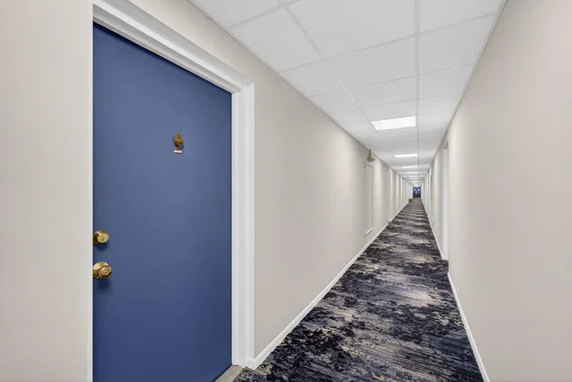  Unit 211 photo 28