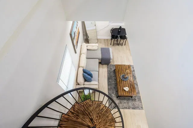 Residence photo 17