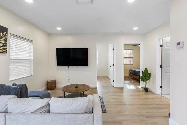 Residence photo 25