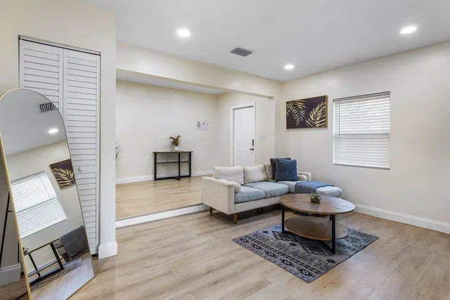 Residence photo 27