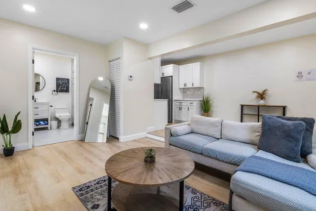 Residence photo 28
