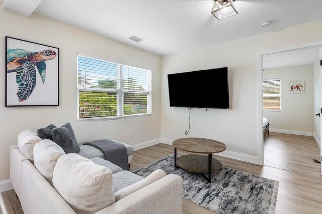 Residence photo 35