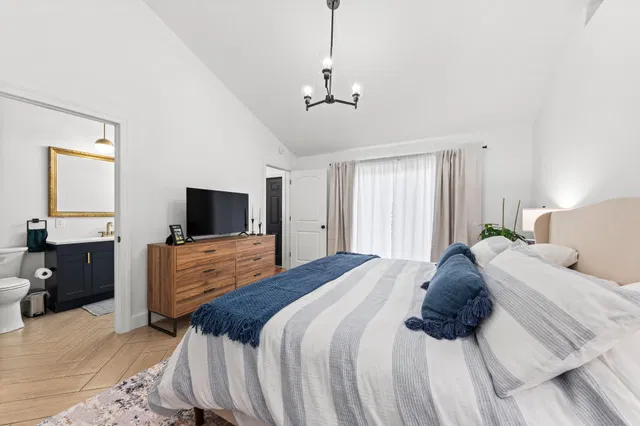 Residence photo 15