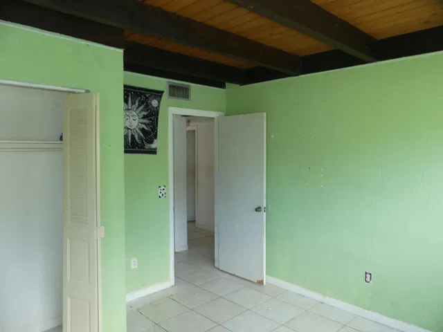 Residence photo 6