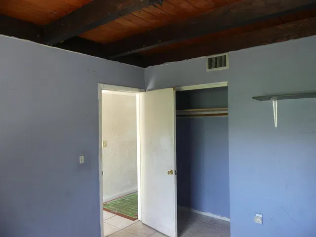 Residence photo 8