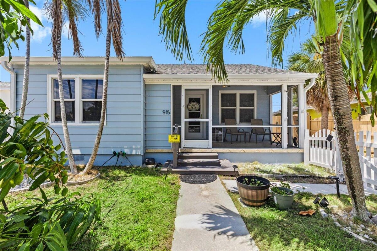 Residence photo 3