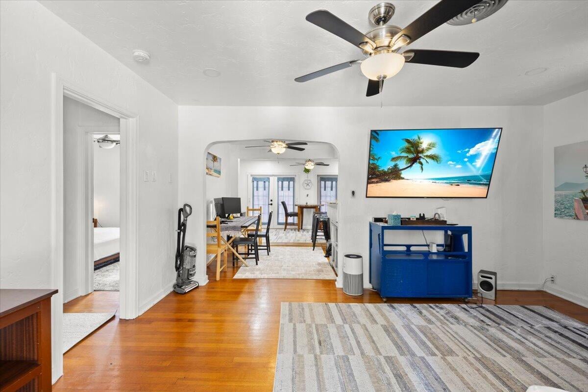 Residence photo 5