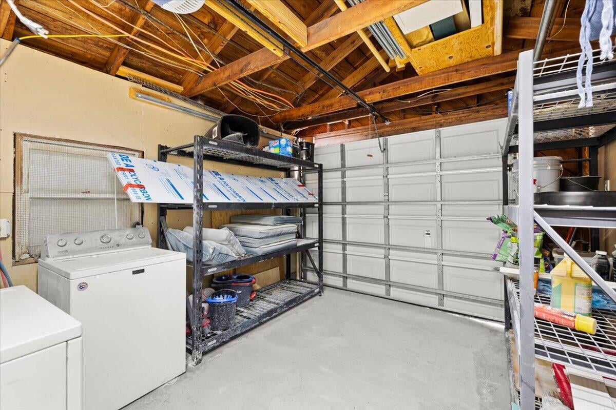 Residence photo 25
