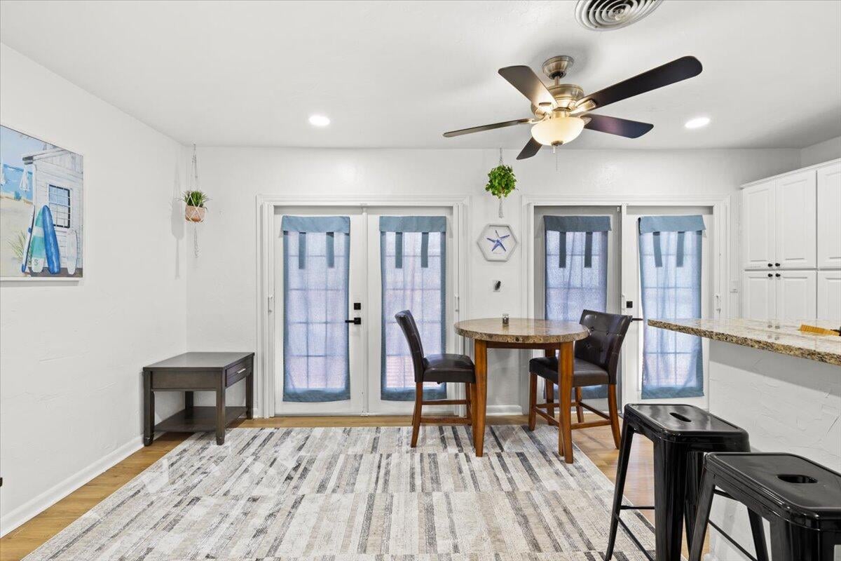  Residence photo 12
