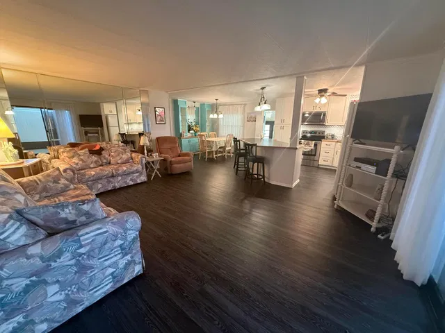 Residence photo 5