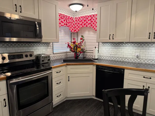 Residence photo 6