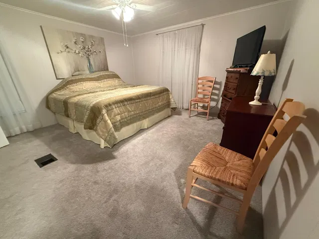 Residence photo 17