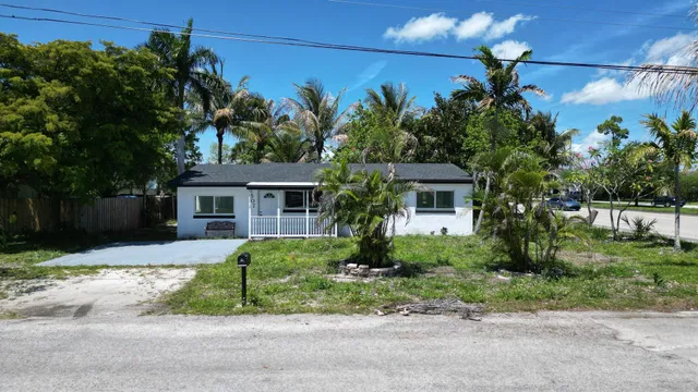 Residence photo 3