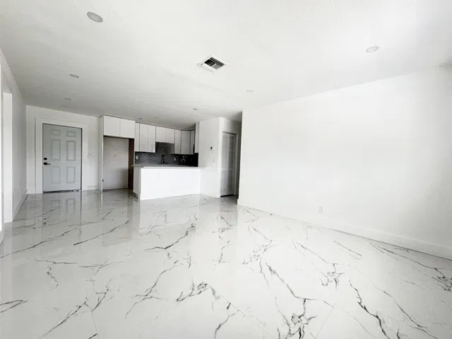 Residence photo 9