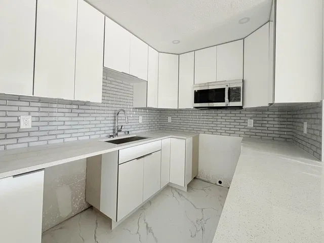 Residence photo 11