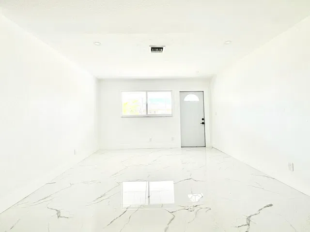 Residence photo 13