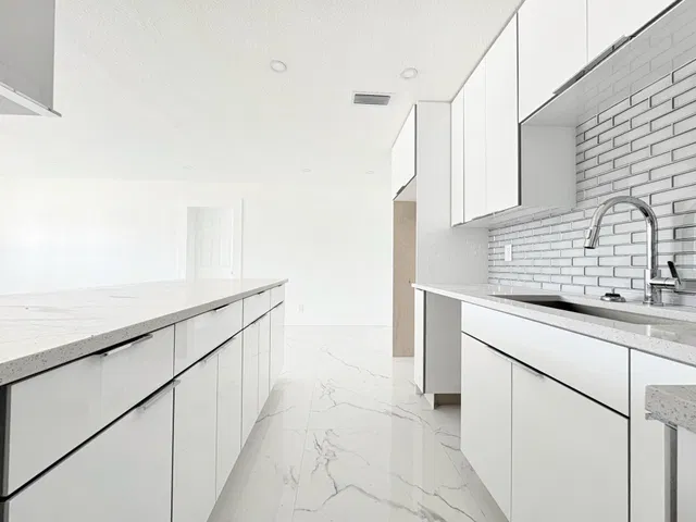 Residence photo 19