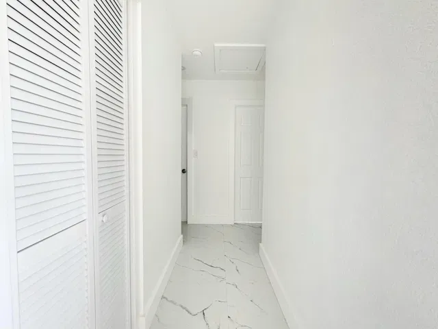 Residence photo 20