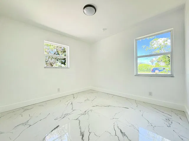 Residence photo 26
