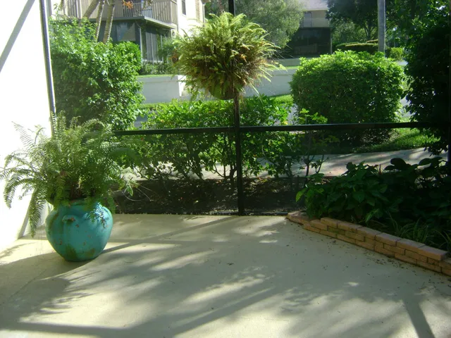 Residence photo 2