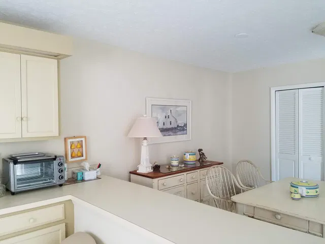 Residence photo 12