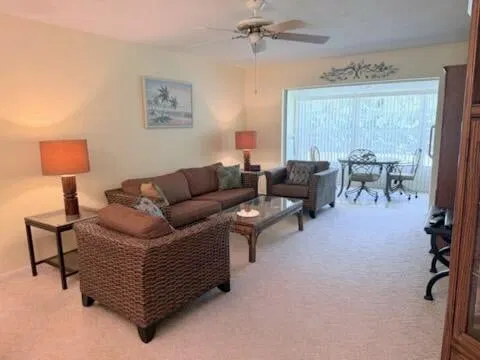 Unit 10-2 photo 10