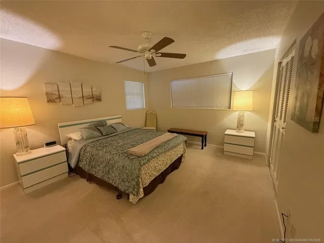 Unit 10-2 photo 13