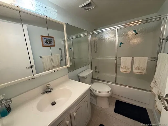Unit 10-2 photo 19