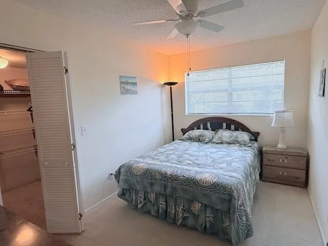 Unit 10-2 photo 20