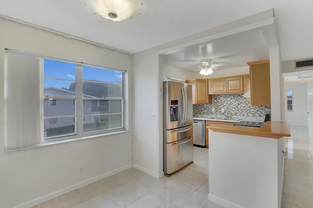 Residence photo 5
