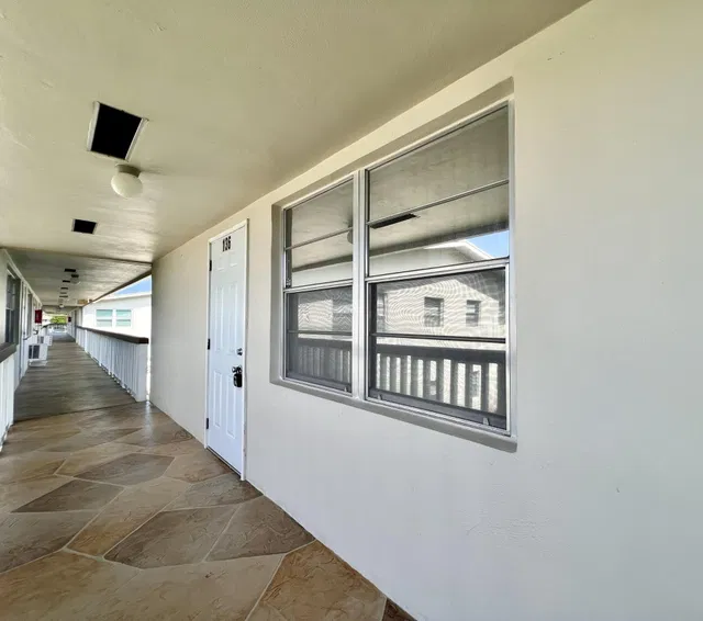 Residence photo 18