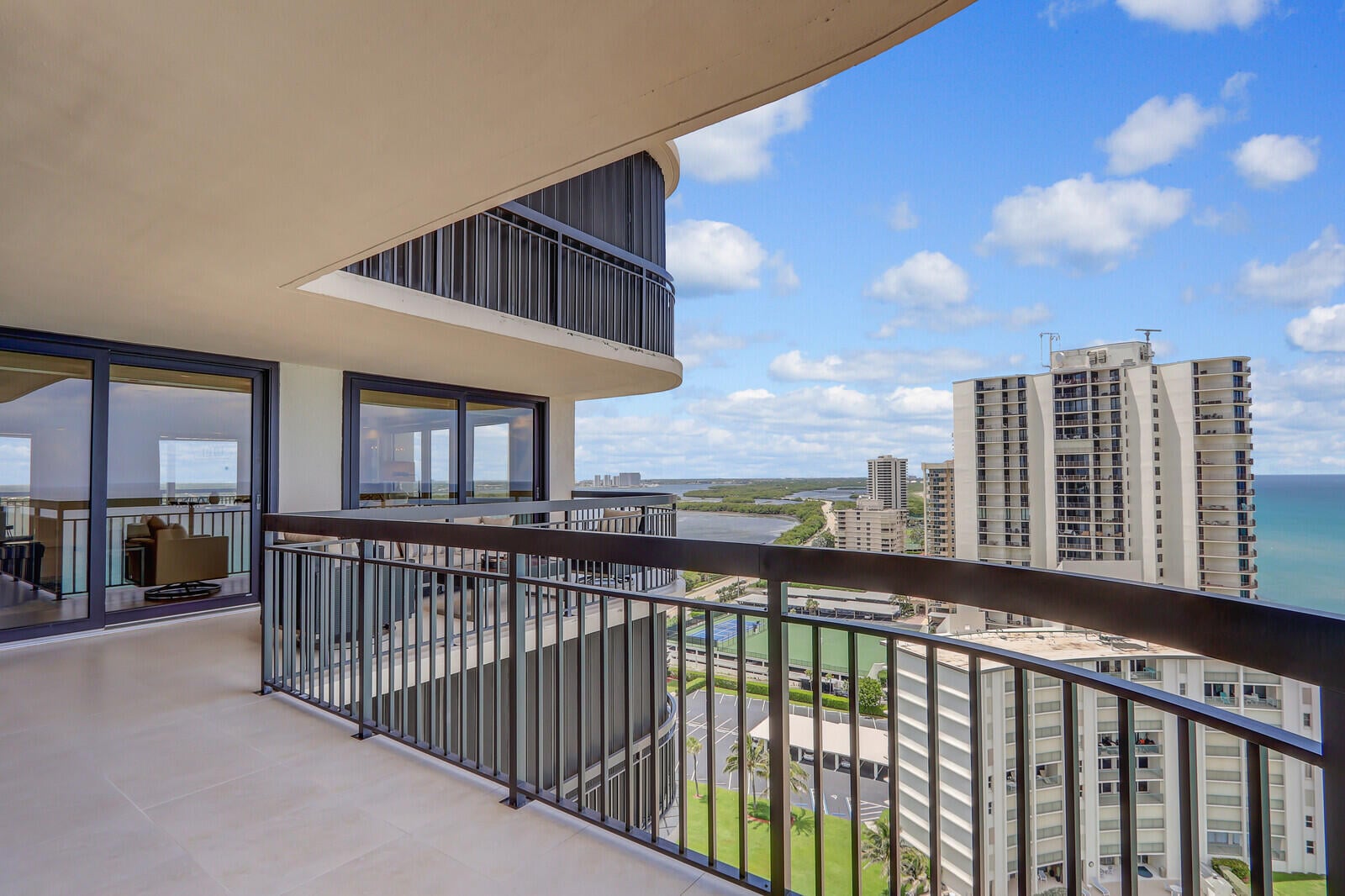 Eastpointe Singer Island Unit 18j photo 18
