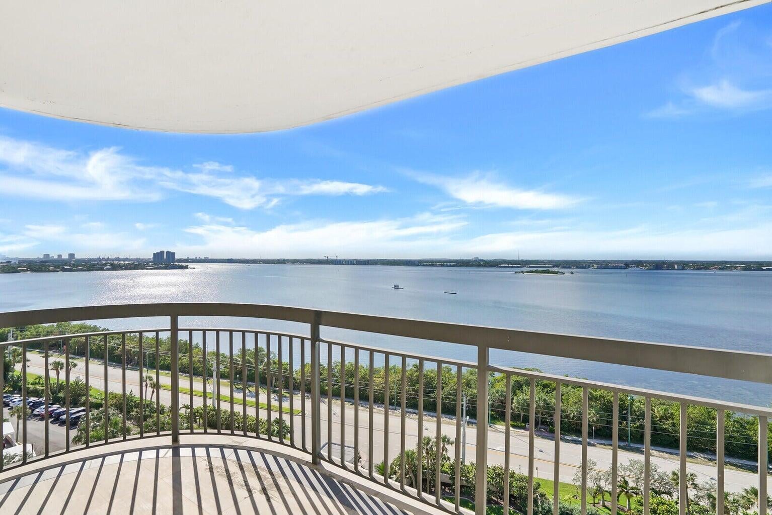 Eastpointe Singer Island Unit 18j photo 29