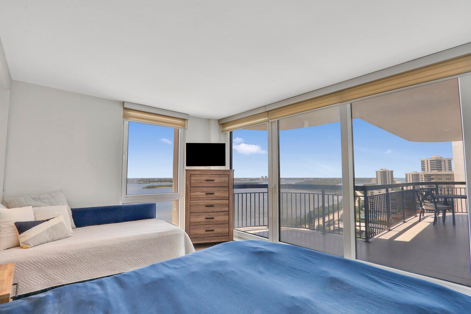 Eastpointe Singer Island Unit 18j photo 45