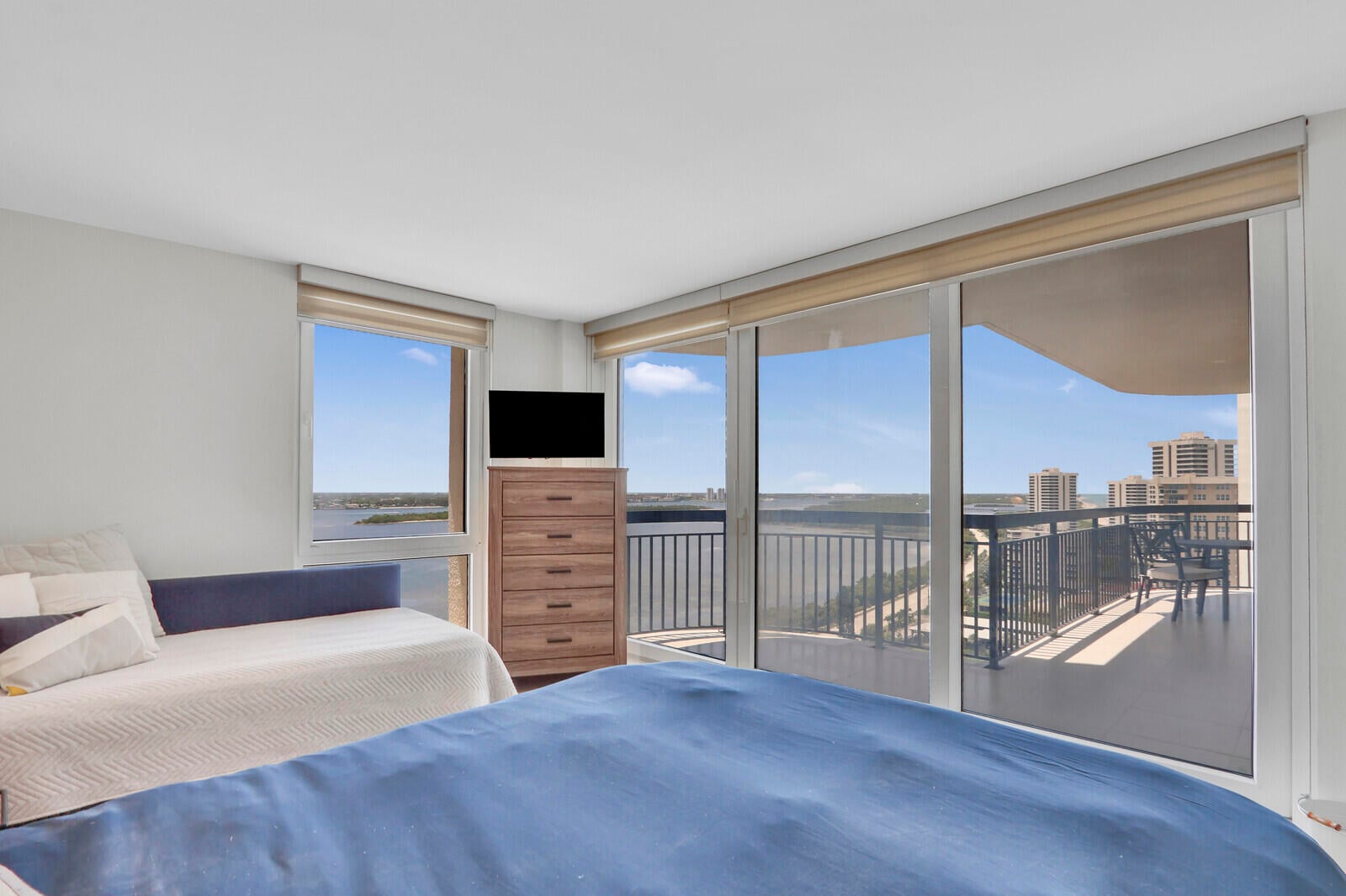 Eastpointe Singer Island Unit 18j photo 46