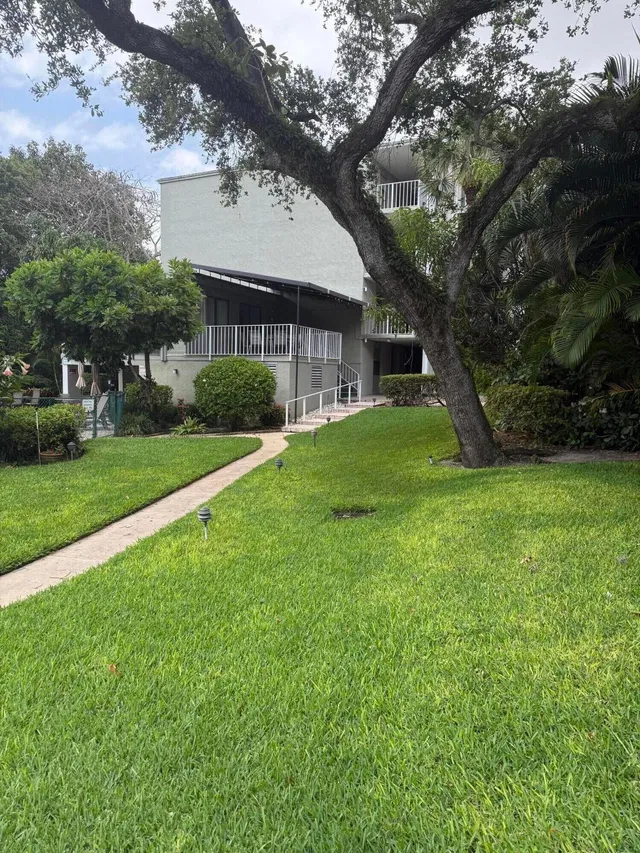 Boca Raton Unit 211 photo 4