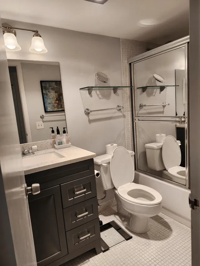 Unit 101 photo 13